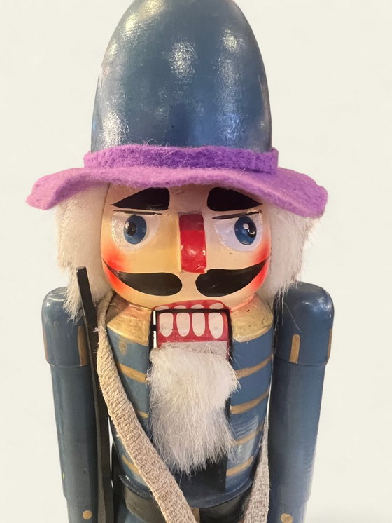 Image 1 of Original nutcracker "Hunter" with rifle | Handcrafted in the Erzgebirge region | Vintage wooden figure
