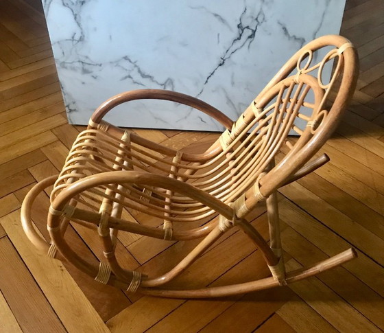 Image 1 of Sedia a dondolo per bambini in rattan