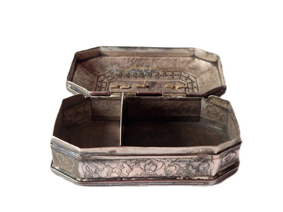 Image 1 of Boîte à tabac indienne ancienne en argent / boîte à tabac