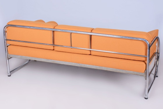 Divano Bauhaus restaurato, opera di Robert Slezak, in cromo e tessuto di qualità, di fabbricazione ceca, (photo 8 of 10)