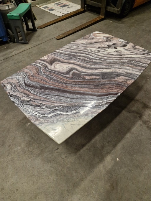 Marble coffee table | 130 x 80 x 42 cm | Unique veined natural stone 🌸