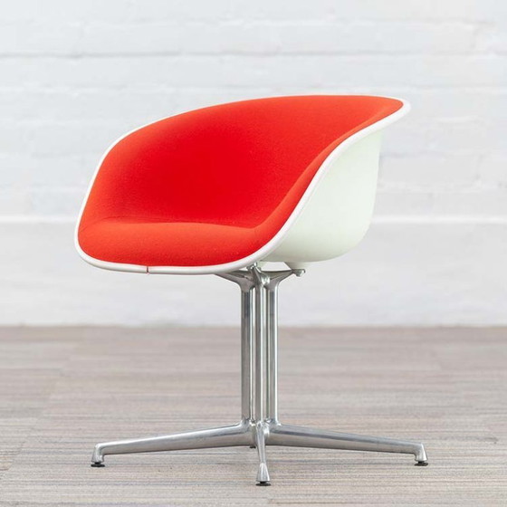 Image 1 of 1X Eames La Fonda