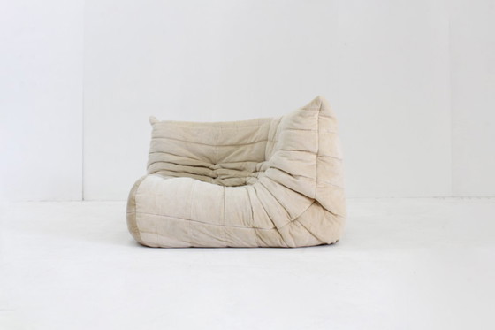 Image 1 of Poltrona angolare vintage Togo Ligne Roset velluto beige