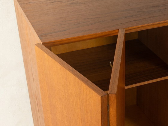 Image 1 of Huisbar, secretaire en andere accessoires uit de jaren 50 in mid-century stijl.