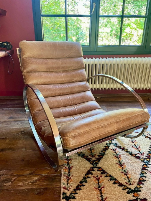 Sedia a dondolo di design vintage nello stile di Hans Kaufeld, anni '70, in pelle e cromo, di ispirazione Bauhaus.