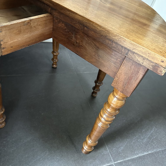 Image 1 of Table à abattant en noyer anglais - vers 1900