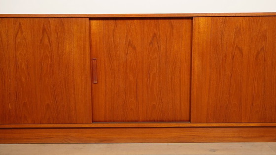 Image 1 of Credenza vintage | Ante scorrevoli | Design scandinavo |.