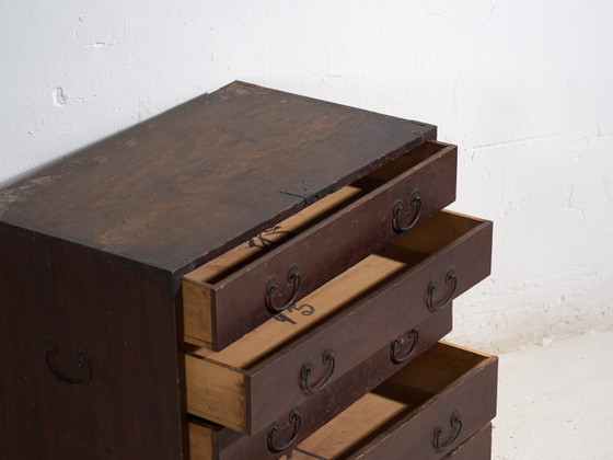 Antique Japanese tansu with drawers and iron hardware – Meiji Period, Japan, circa 1900 – Chest of drawers (photo 31 of 40)