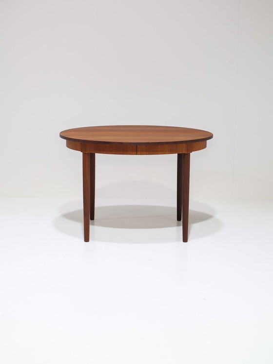 Image 1 of Uitschuifbare eettafel teak Deens vintage rond ovaal