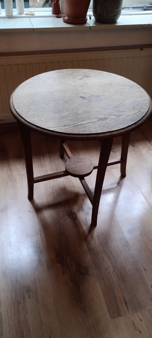 Table d'appoint ancienne en bois