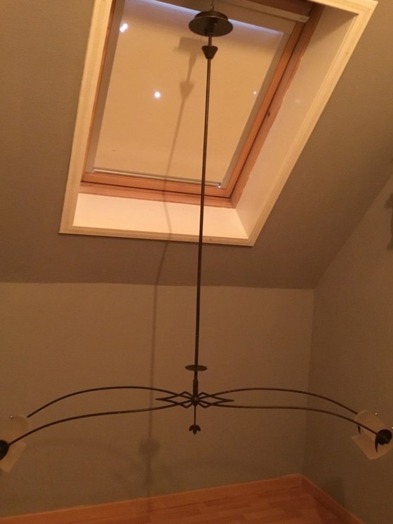 Image 1 of Lampada a sospensione, struttura in bronzo con 2 paralumi in vetro di Murano