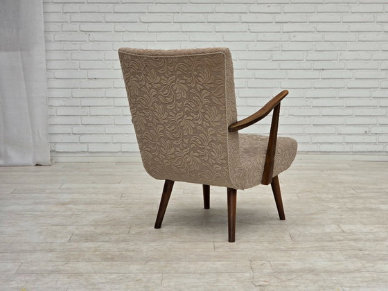 Image 1 of Deense fauteuil uit de jaren 60, bekleed met meubelwol en gemaakt van beukenhout.