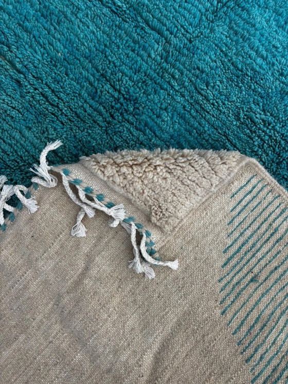 Image 1 of Modern Moroccan Blue and White Rug 180x230 cm – Handmade in Morocco – Berber Carpet - Moroccan Wool Rug