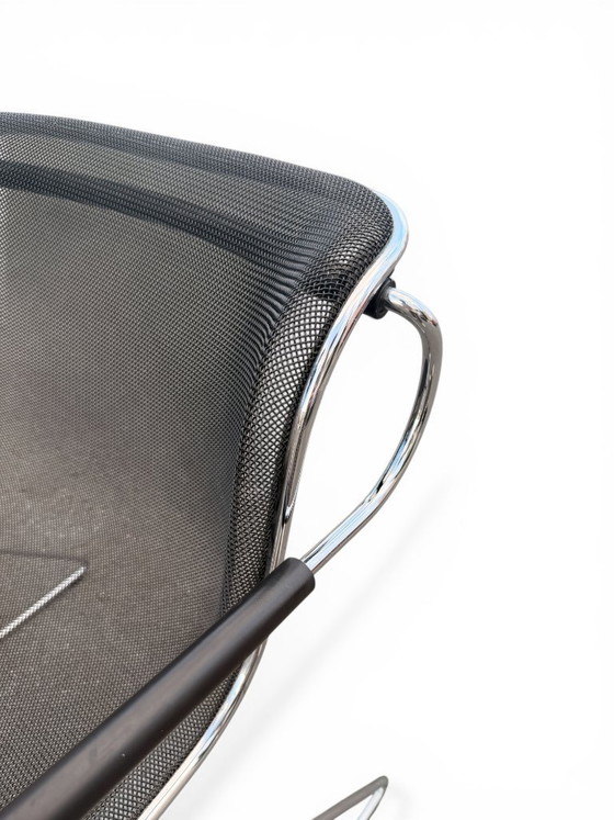 Image 1 of Silla Penélope de Charles Pollock Castelli | Diseño de 1982