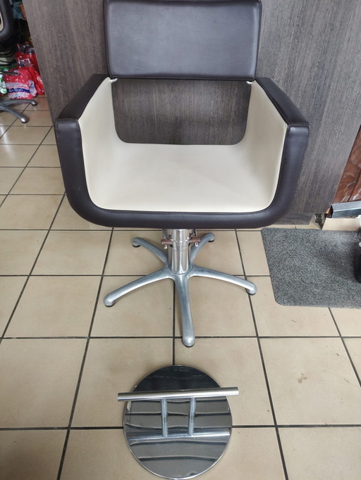 Arredamento per parrucchieri