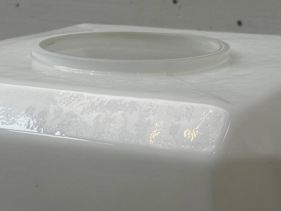 Image 1 of Suspension vintage en verre opalin cubique, années 1940