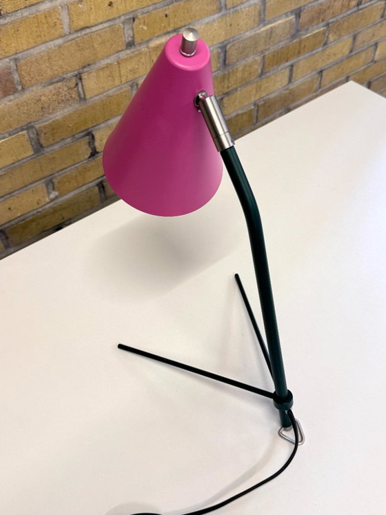 ANVIA 1801 Die kleine Marionette – Niederländische Designwoche 2023 – 1 von 1 – Tischlampen, Metal (photo 11 of 12)