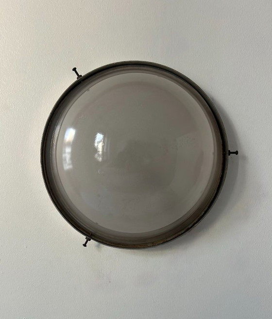 Image 1 of Paire d'appliques modernistes en chrome et verre sablé, France, 1930