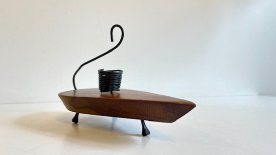 Image 1 of Brutalistische olijfhouten kaarsenhouder vintage