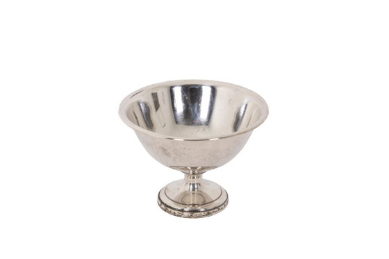 Image 1 of Verzilverde metalen beker. Circa 1950.