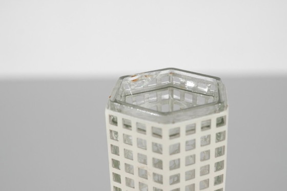 Image 1 of Vaas "Wolkenkrabber" van Josef Hoffmann voor Bieffeplast, Italië, jaren 80.