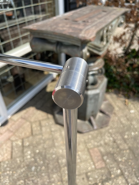 Image 1 of Queens Gallery vloerlamp, jaren 80