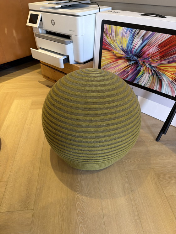 Image 1 of Pouf à chapeau Montis