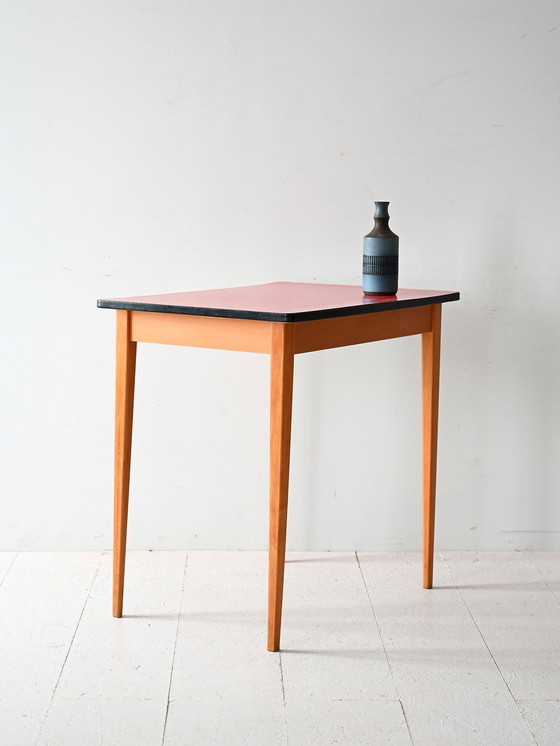 Image 1 of Table de salle à manger scandinave, années 1960, avec plateau en formica rouge