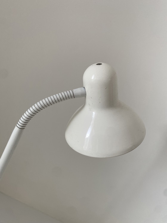 Image 1 of Lampe de table vintage Vrieland - lampe de bureau - années 1970/1980 - métal, blanc