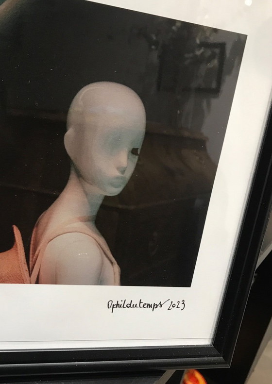 Image 1 of Fotokunstmannequins in de etalage