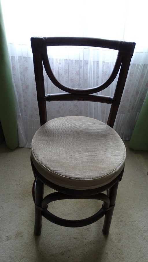 4 rotan stoelen
