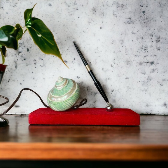 Image 1 of Juego de escritorio con luz de concha náutica y bolígrafo, años 40