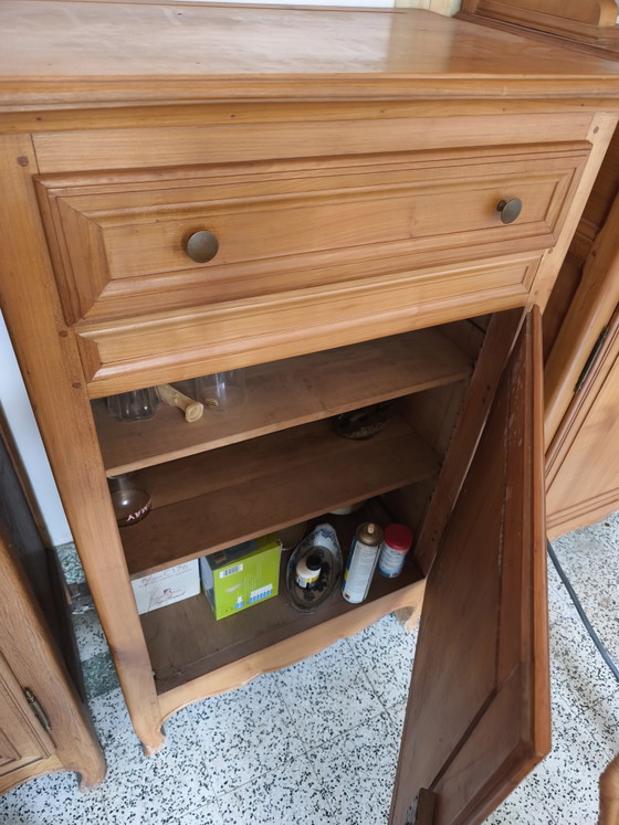 Set aus 2 passenden Kirschholzmöbeln – Highboards, Wood (photo 4 of 6)