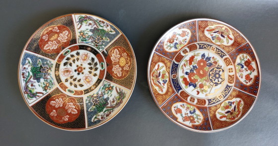 Image 1 of Vintage Hand-Painted Imari Wall Plates with Floral & Bird Motifs - Set of 2