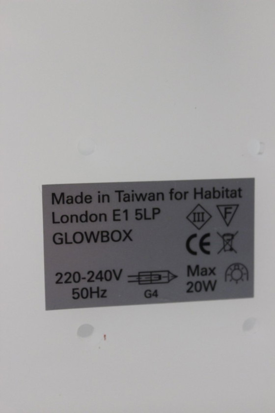 Image 1 of Vintage Habitat "Glowbow" design bijzettafel/lamp in wit acryl