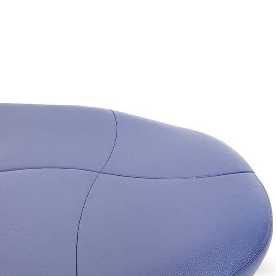 Image 1 of 2 chaises longues Leolux Kikki, canapé en cuir rose et bleu