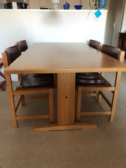 Farstrup dining table
