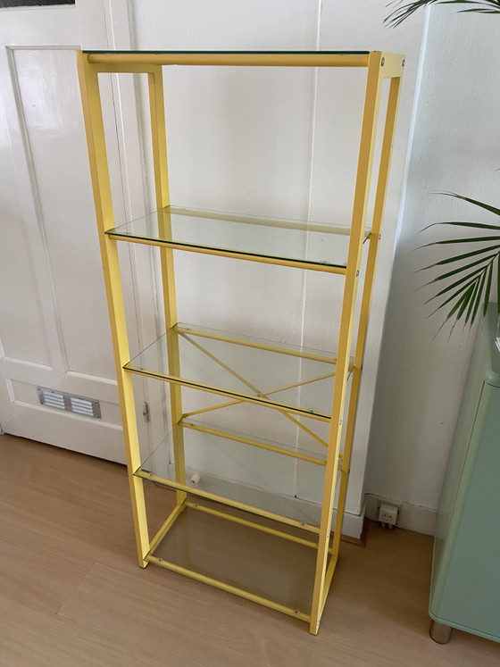 Image 1 of Mensola vintage in vetro giallo