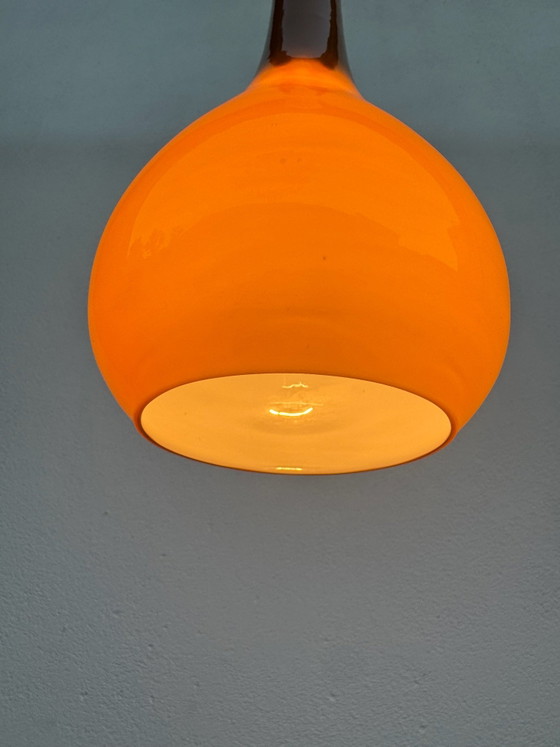 Amber opaline drop Pendant lamp 70s – Glass (photo 4 of 10)