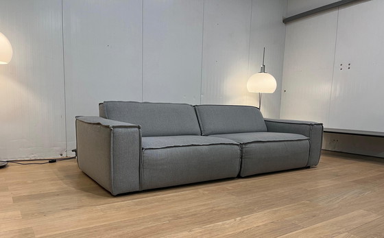 Image 1 of ZGAN Fest Amsterdam 3-Zits Bank + Hocker - KVADRAT Grijs