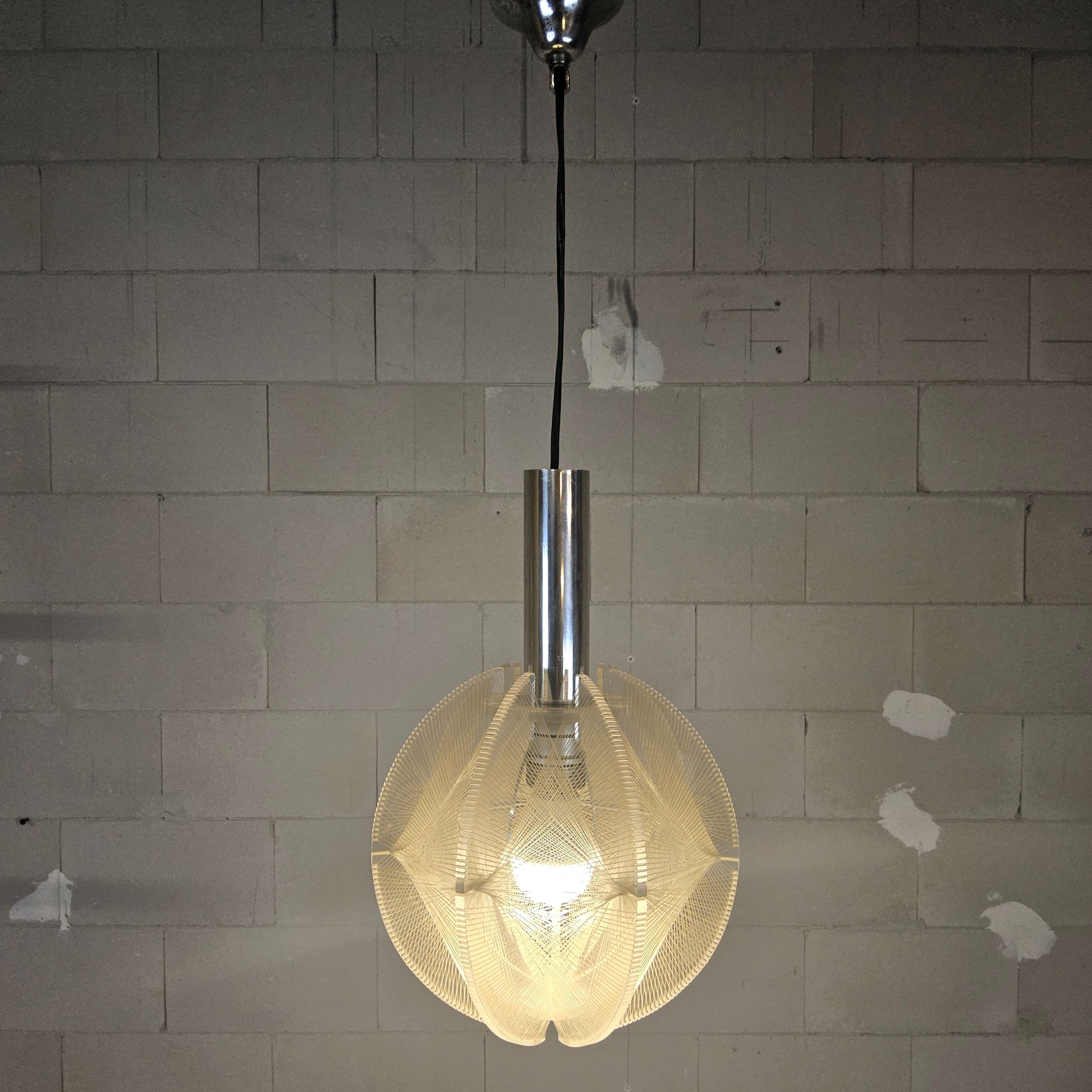 Vintage design Space-Age Paul Secon nylon wire pendant lamp Sompex