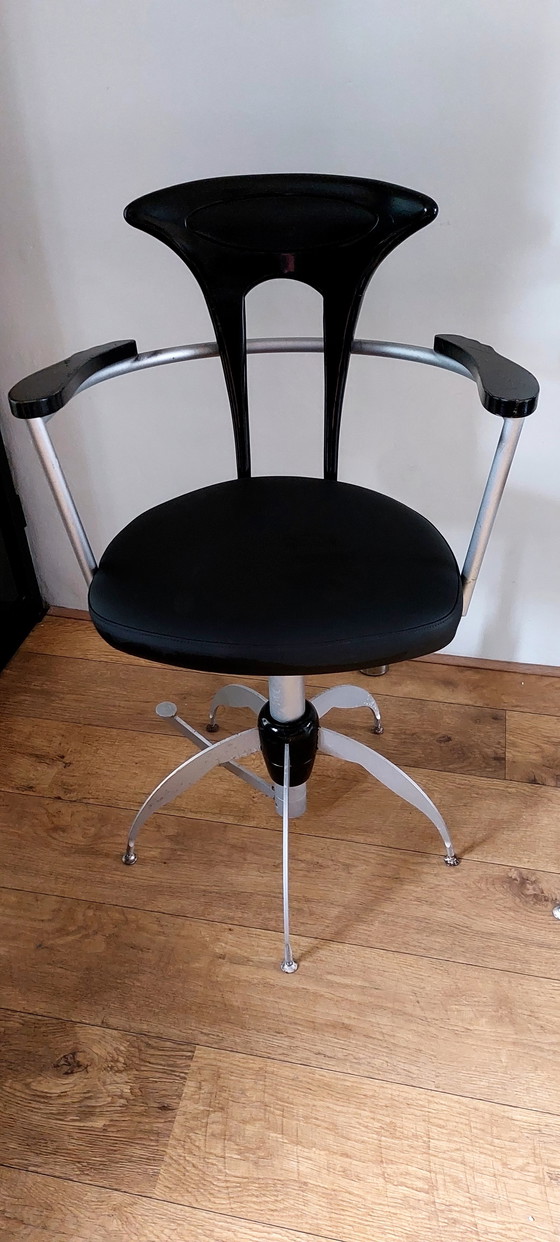 Image 1 of höhenverstellbare, drehbare Friseurstühle