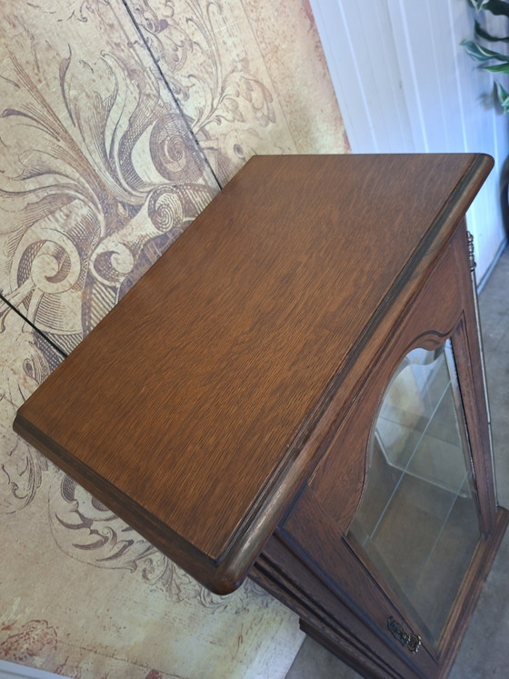 Image 1 of Klassieke Vitrinekast, servieskast, drankenkast afm. 60x40cm en 130cm hoog.
