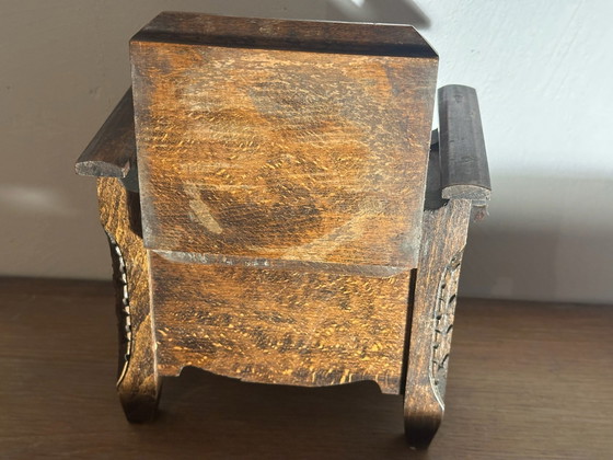 Piccolo portagioie antico a forma di poltrona bretone intagliata, Oggetti decorativi, Legno, Marrone (foto 8 di 15)