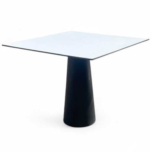 Container table 'Share' by MOOOI
