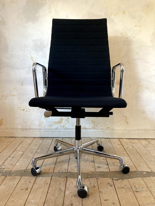 Eames EA119 Hopsak - Vitra EA 119