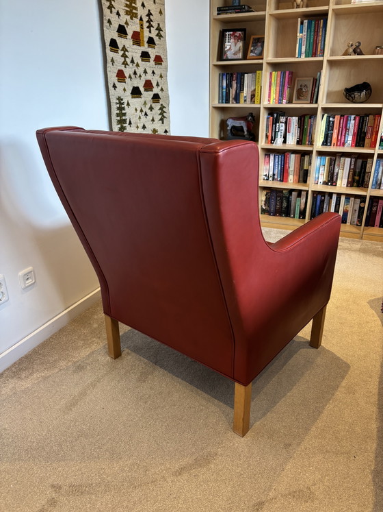 Borge Mogensen 2431 – Børge Mogensen, Fauteuils, Leather, Wood (photo 3 of 7)