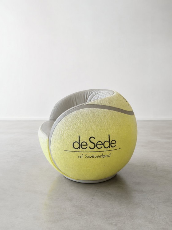 Poltrona Tennisball De Sede – Poltrone, Pelle, Plastica (photo 3 of 5)