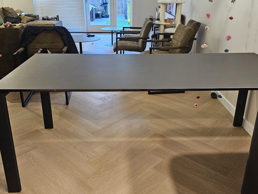 Table Montel avec chaises