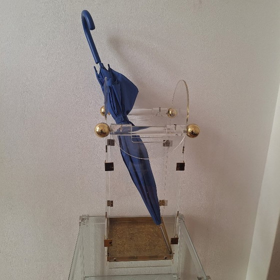 Image 1 of Porte-parapluie Fontana Arte des années 1970 en lucite/acrylique et laiton